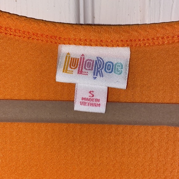 NWT- Rare LuLaRoe woman’s Nicole dress - Picture 4 of 4